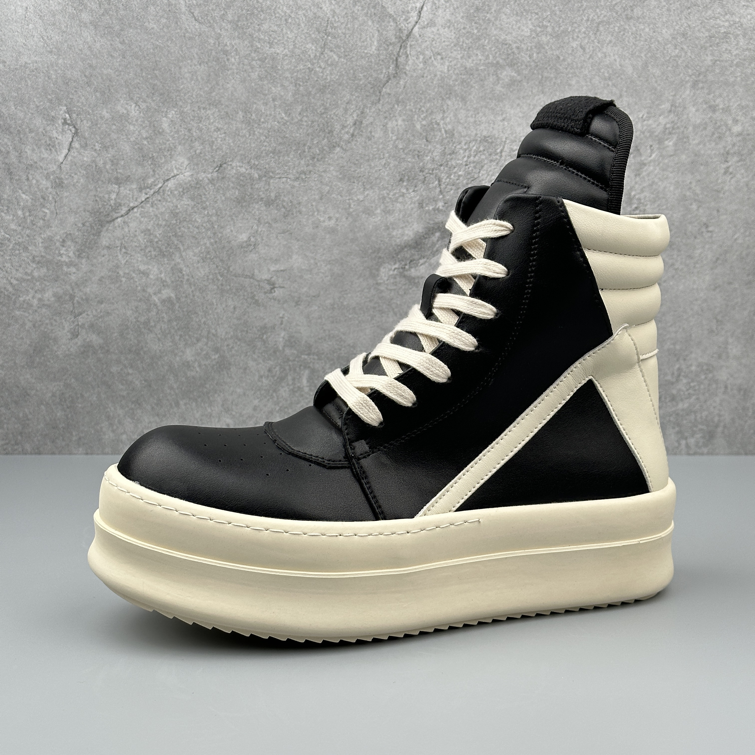 Men's Motorcycle Boots Platfor - مراجعة Sneaker Zone وسعره