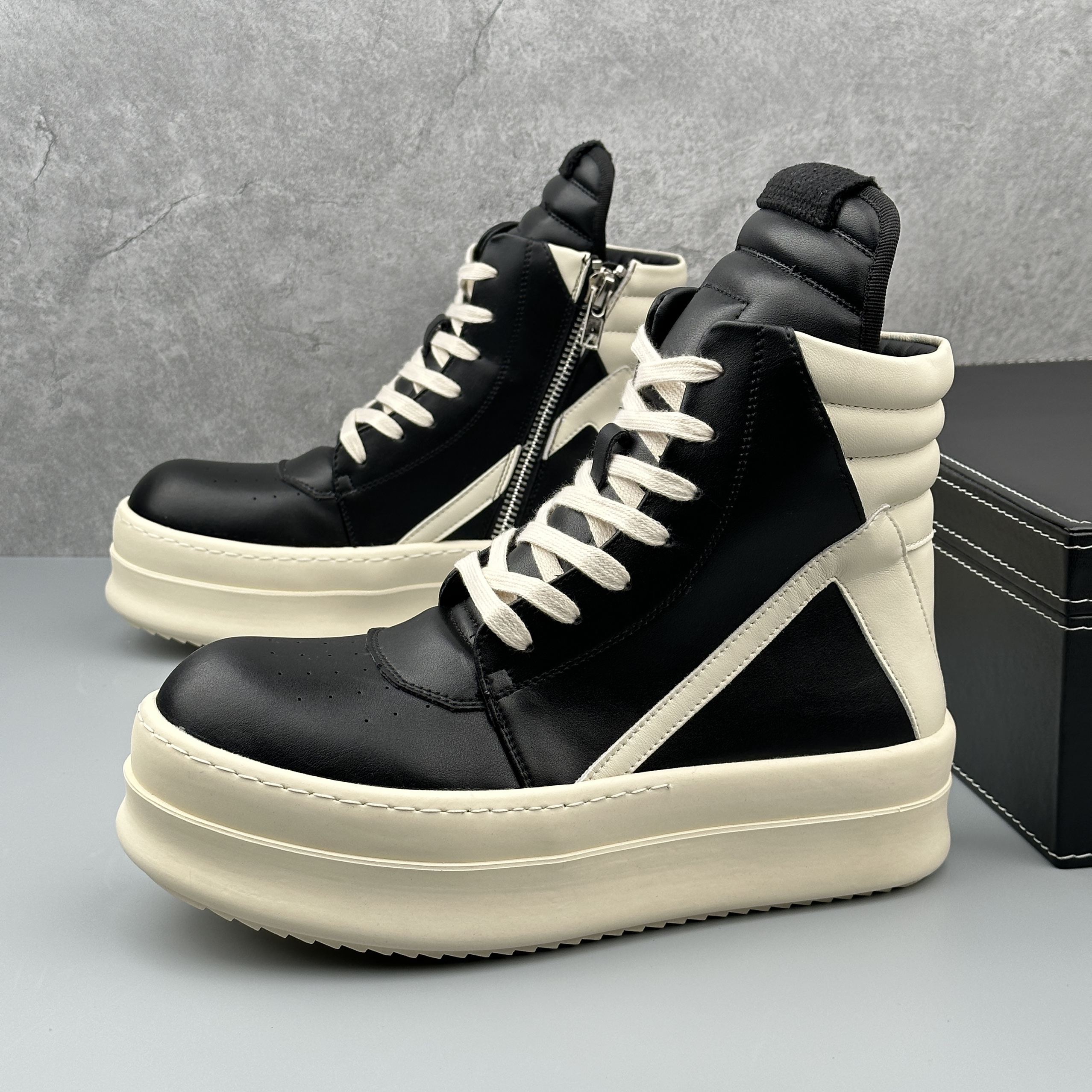 Men's Motorcycle Boots Platfor - مراجعة Sneaker Zone وسعره