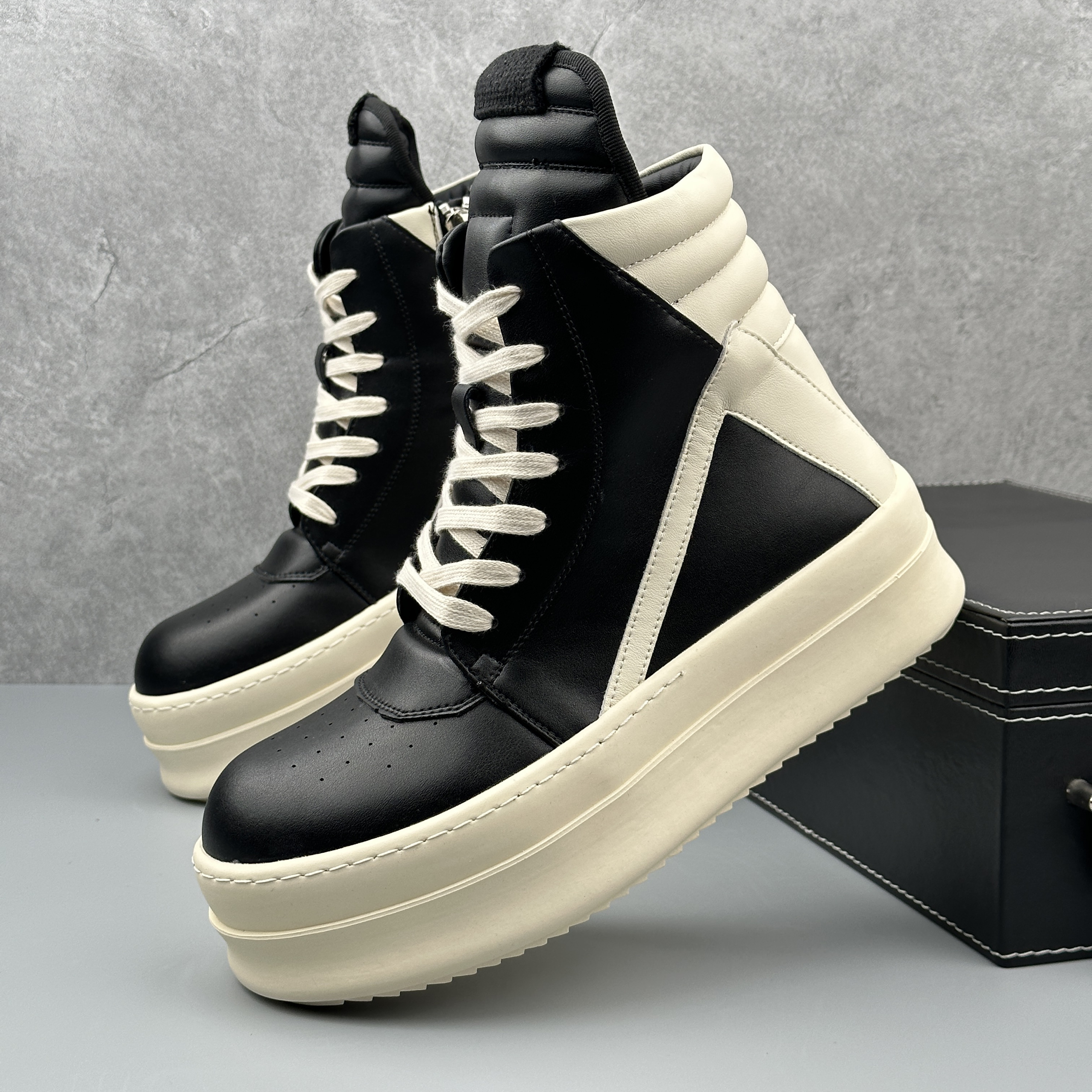 Men's Motorcycle Boots Platfor - مراجعة Sneaker Zone وسعره