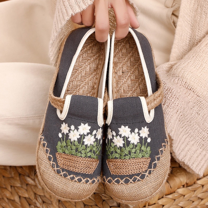 Veowalk Flowers Embroidered Wo - مراجعة Sneaker Vegan وسعره